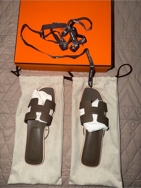 Hermes Shoes - Hermes Etoupe Oran Leather Slide Sandals